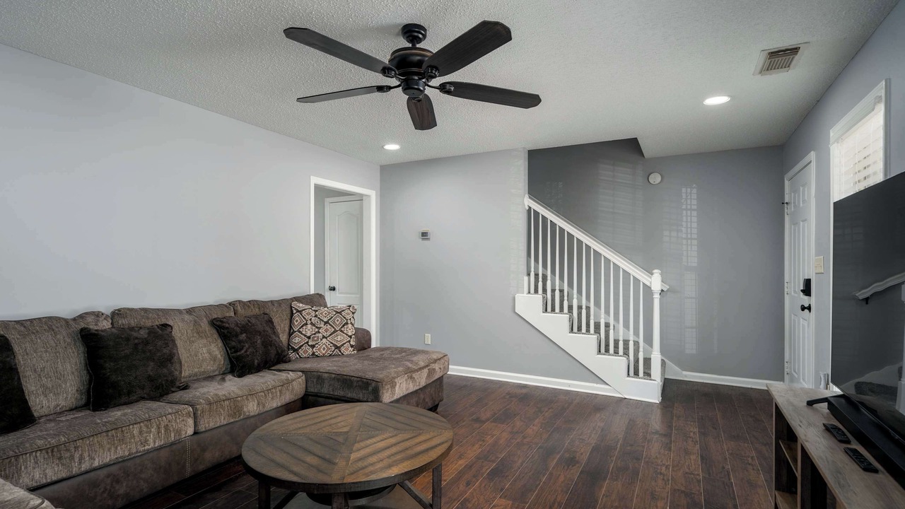 Photo of Livingroom in Cottondale