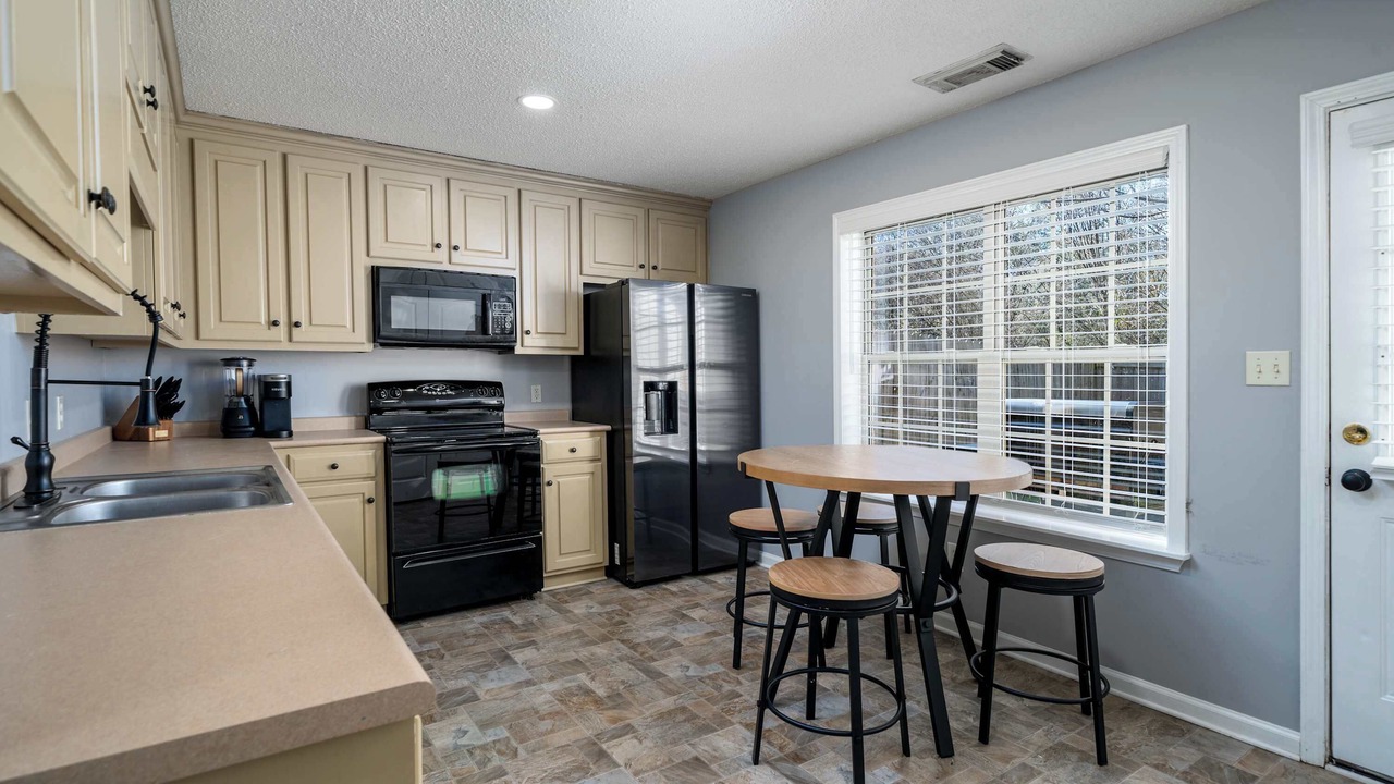 Photo of Kitchen in Cottondale