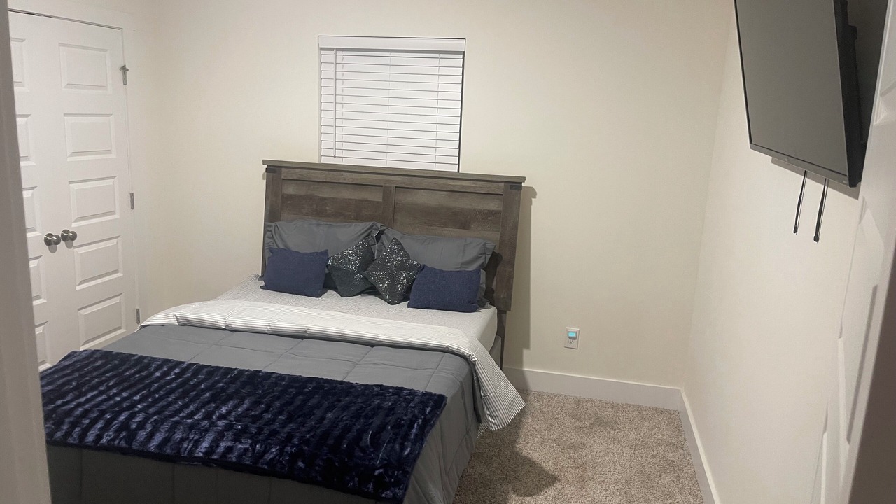 Photo of Bedroom in New Market