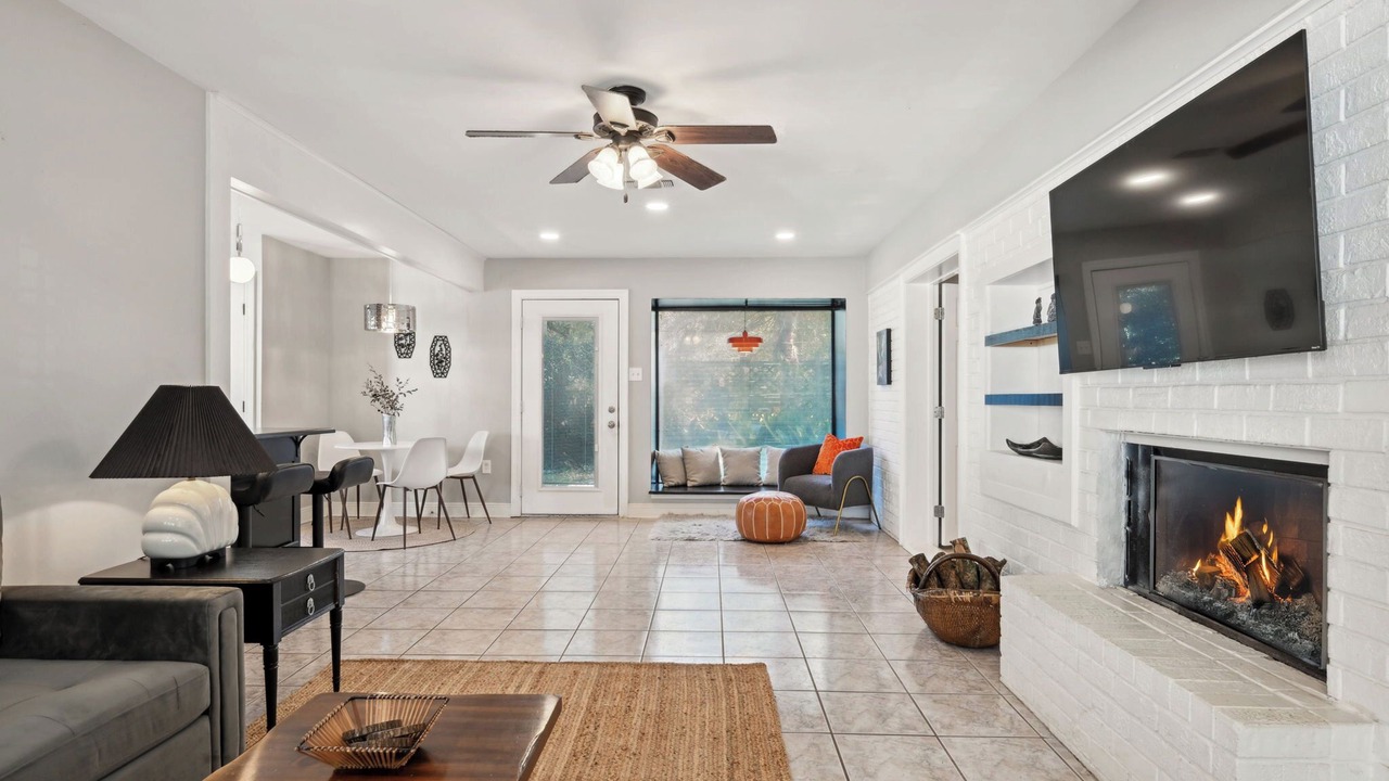 Photo of Livingroom in Covington