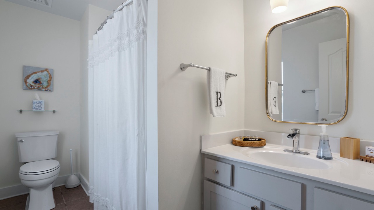 Photo of Bathroom in Ocean Springs