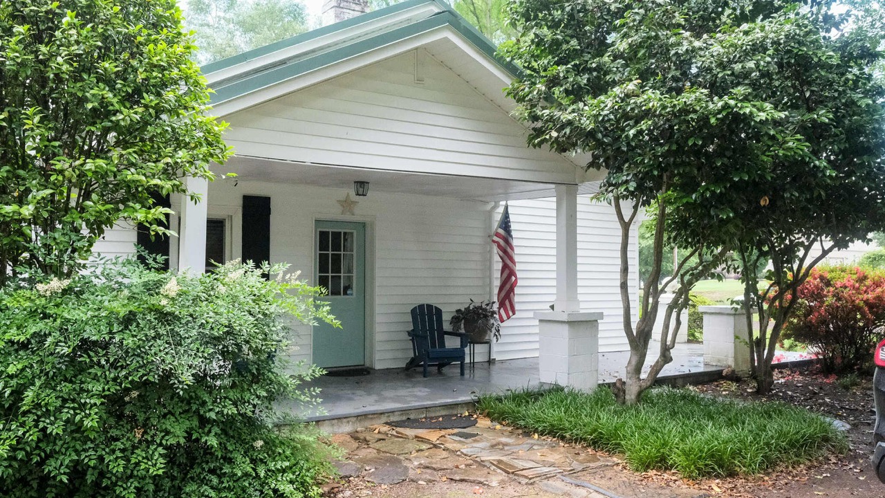 Photo of Outdoor in Six Mile