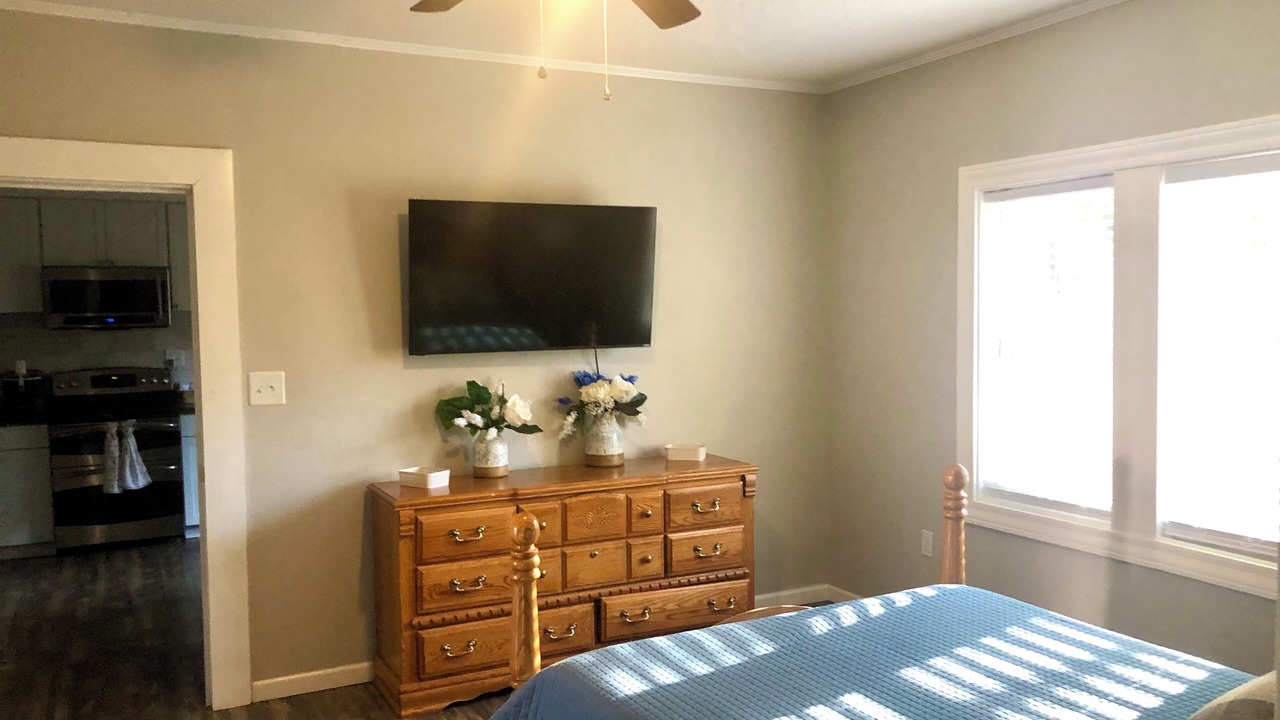 Photo of Bedroom in Six Mile
