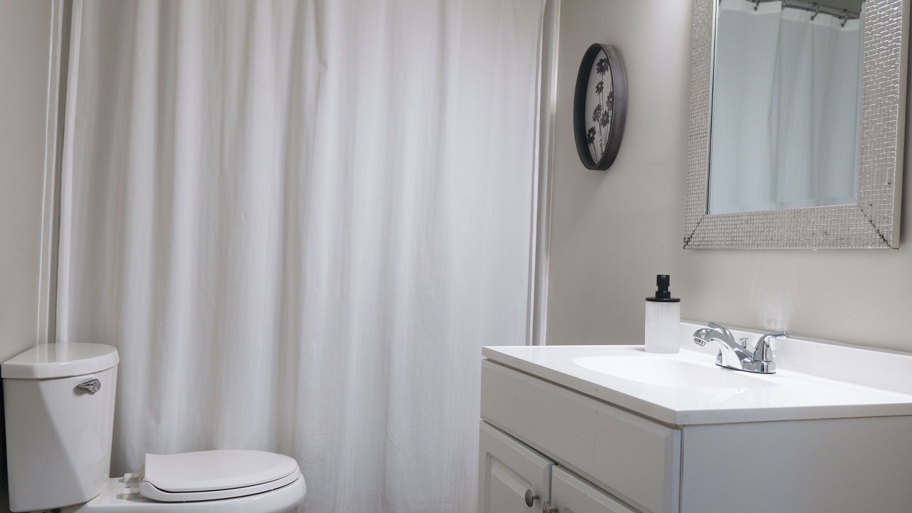 Photo of Bathroom in Six Mile