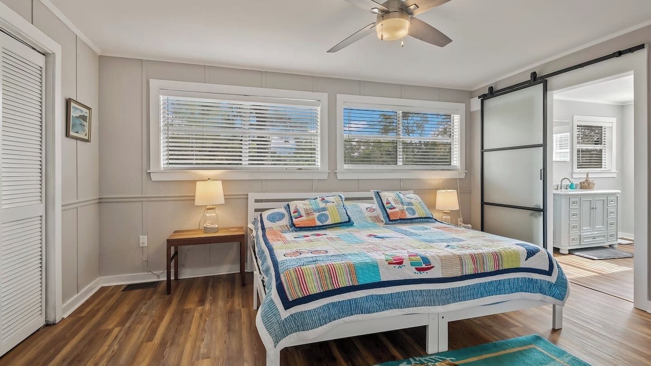 Photo of Bedroom in Alligator Point