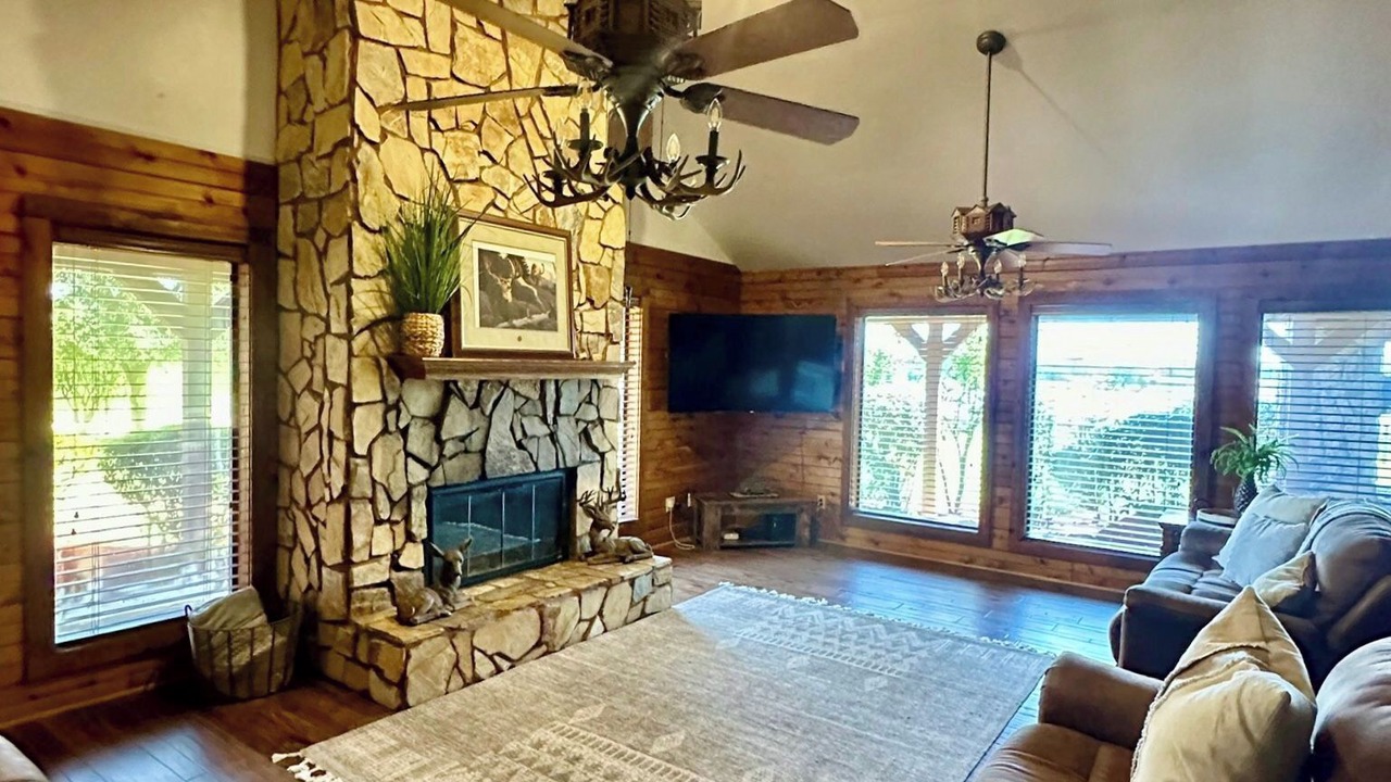 Photo of Livingroom in Shreveport