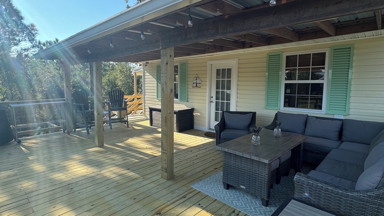 Photo of Patio Balcony in Shoreline Park
