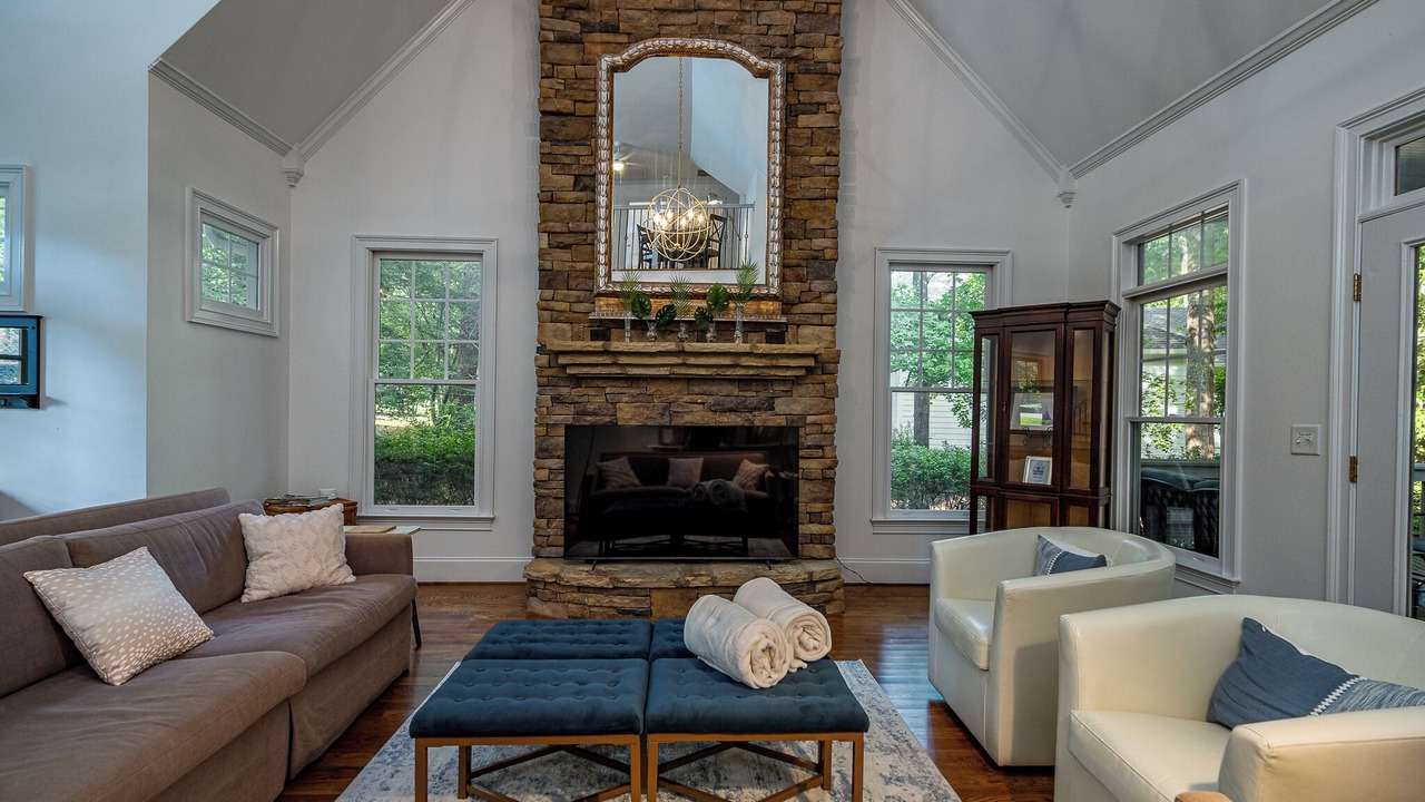 Photo of Livingroom in Eatonton