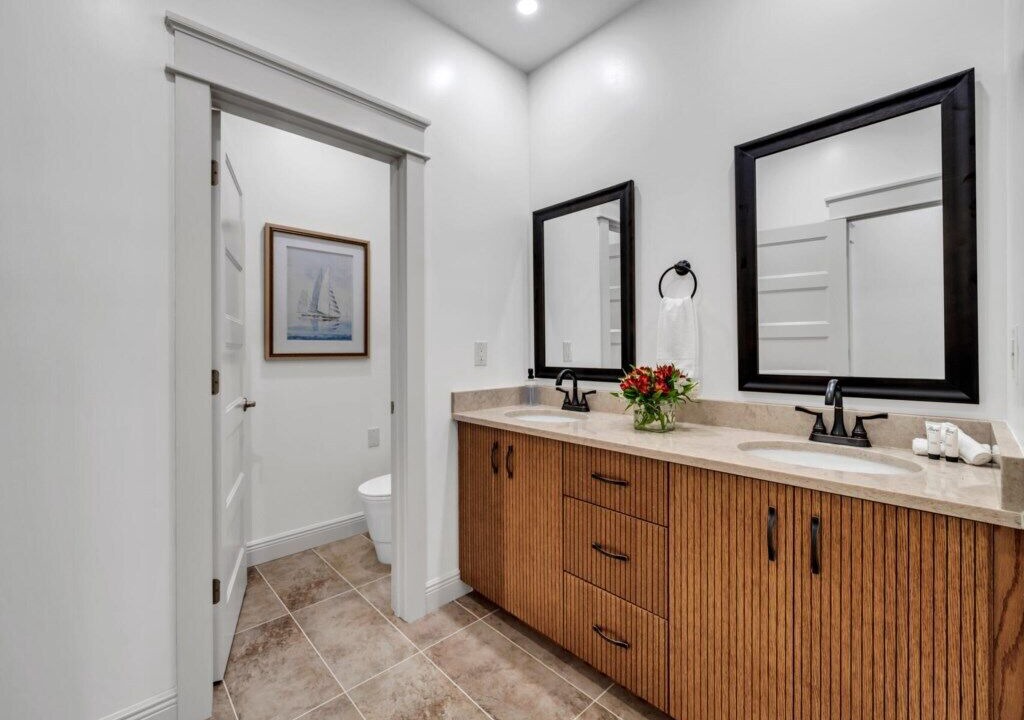 Photo of Bathroom in Tang-O-Mar