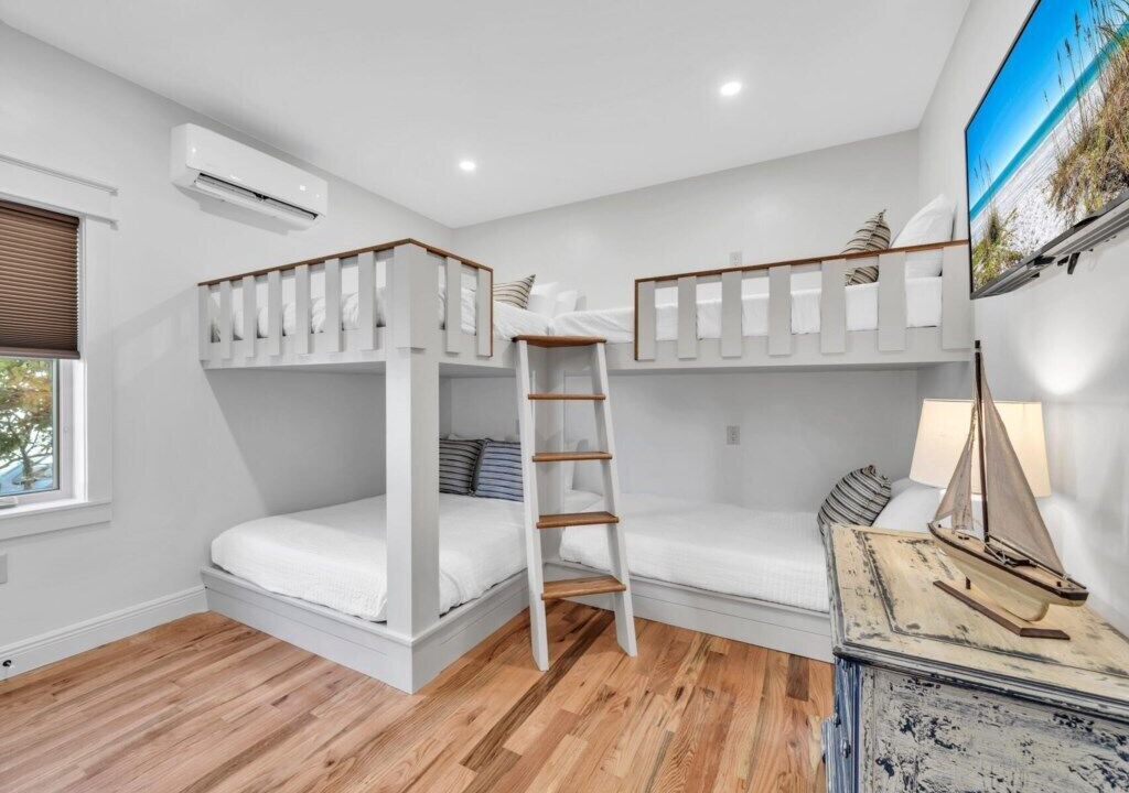 Photo of Bedroom in Tang-O-Mar