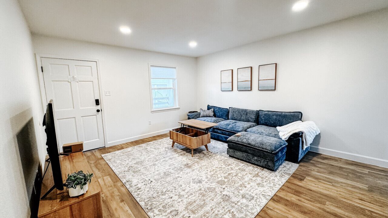 Photo of Livingroom in Biloxi