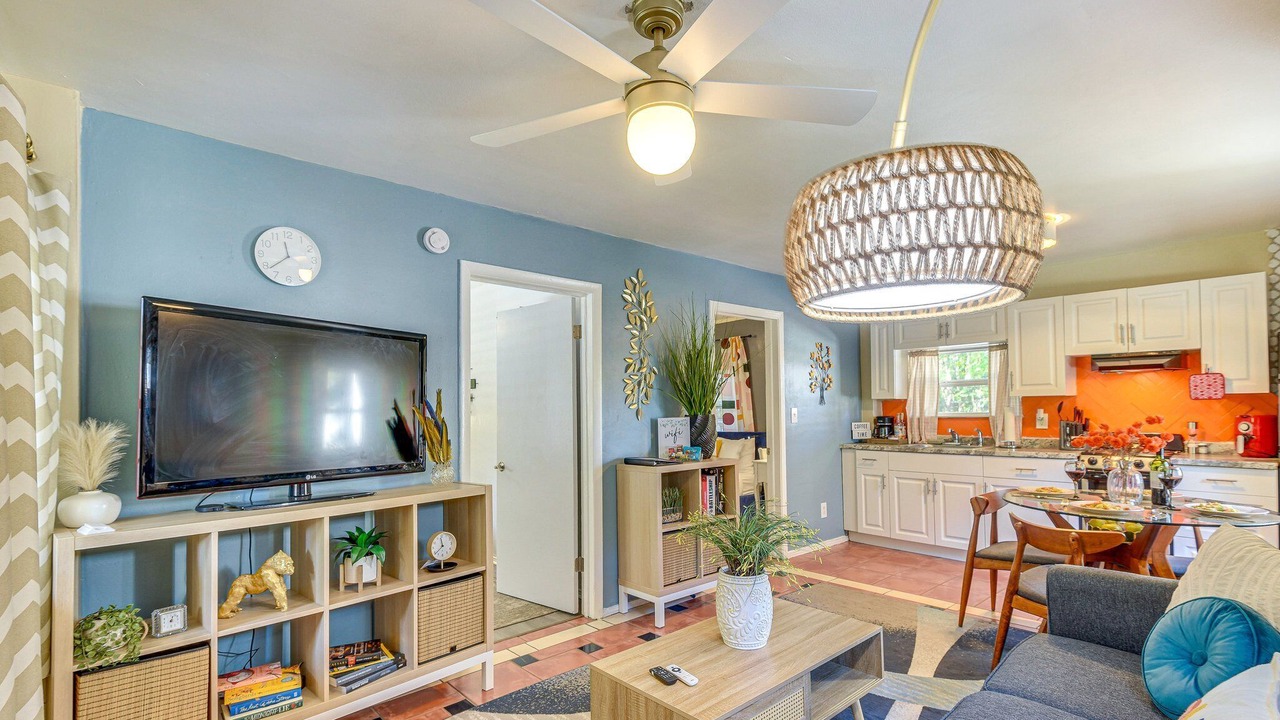 Photo of Livingroom in DeLand