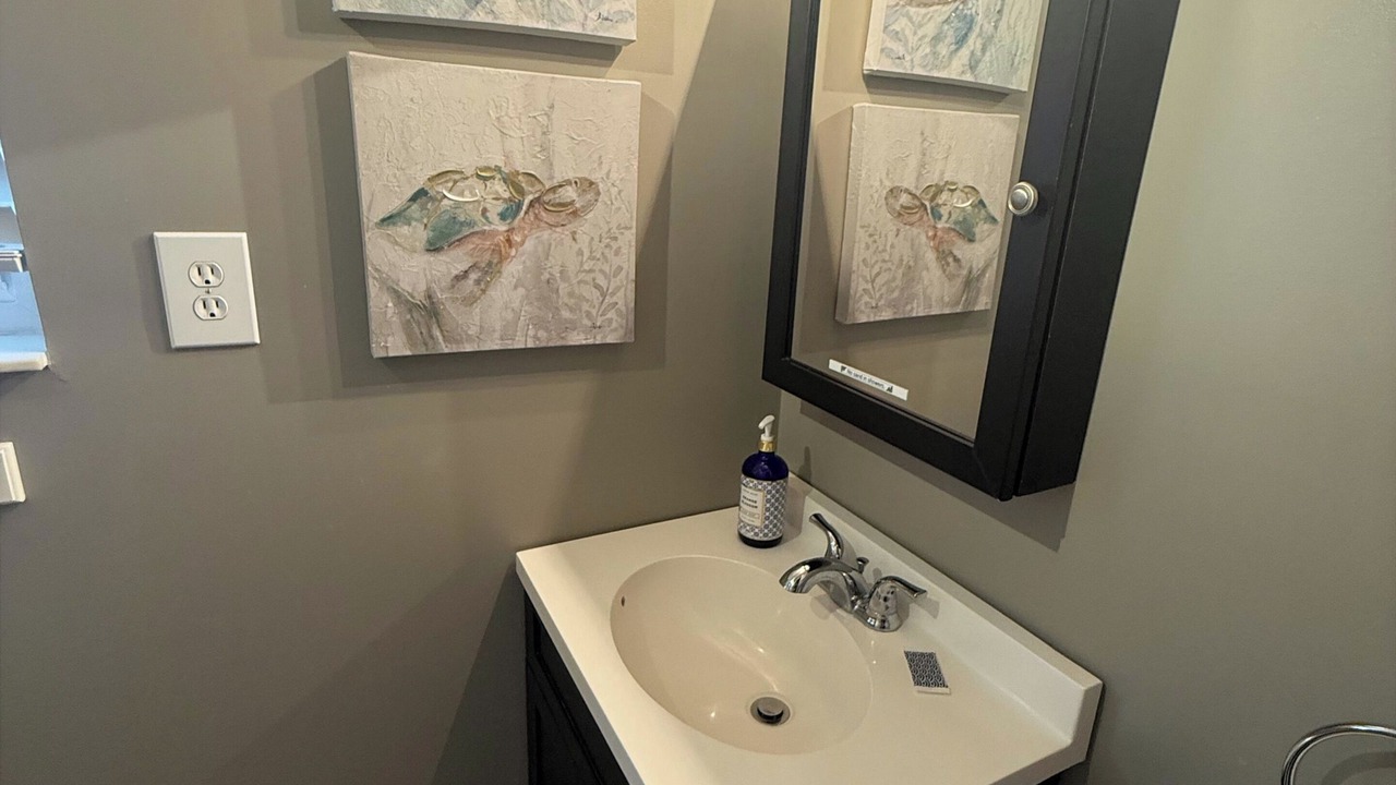 Photo of Bathroom in Marineland Acres