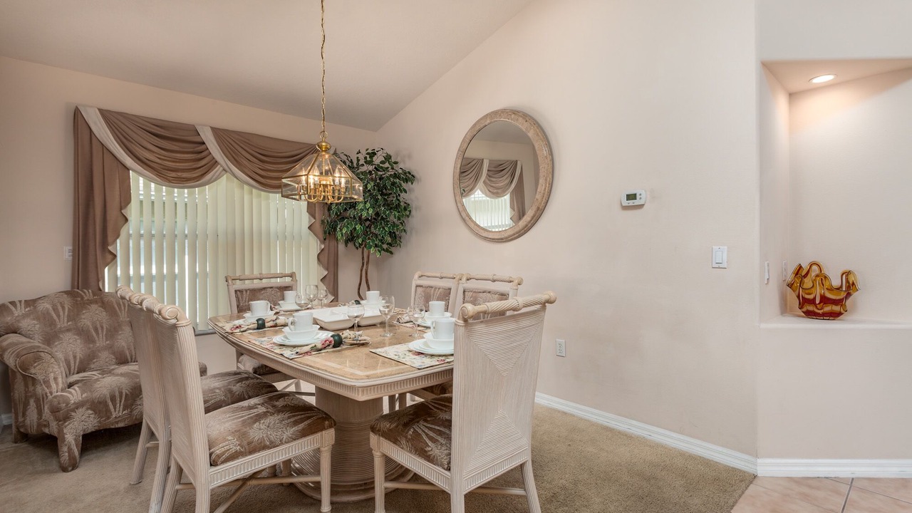 Photo of Livingroom in Davenport