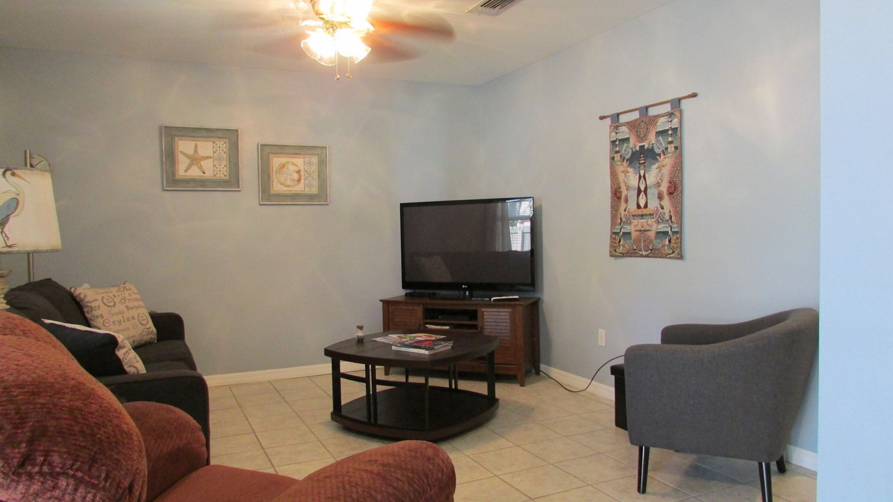 Photo of Bedroom in Long Beach