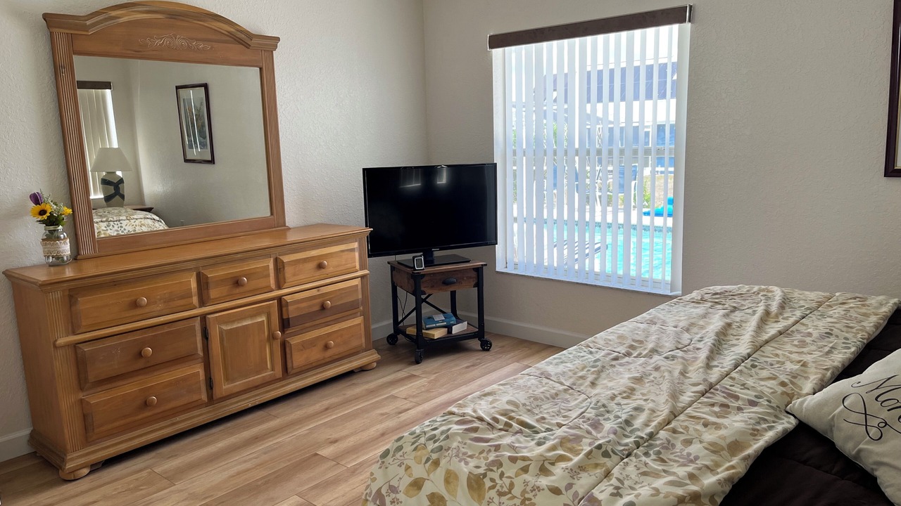 Photo of Bedroom in Loma Vista