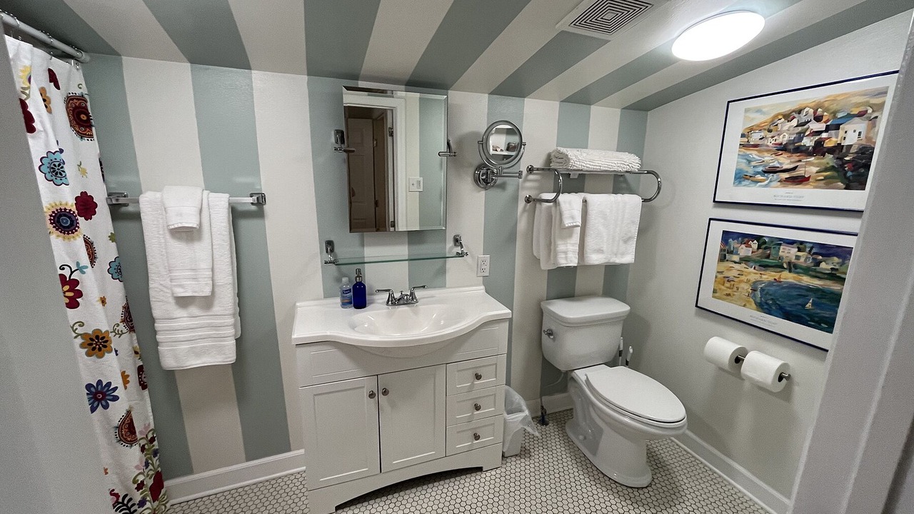 Photo of Bathroom in Mandeville