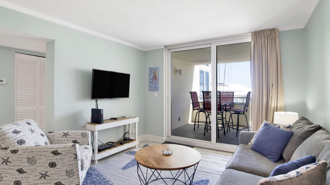 Photo of Livingroom in Ono Island