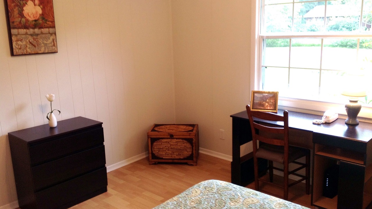 Photo of Others in Putnam Hall