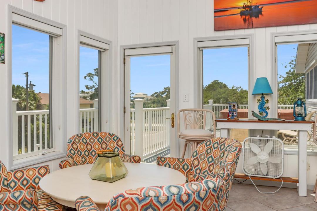Photo of Patio Balcony in Indian Pass