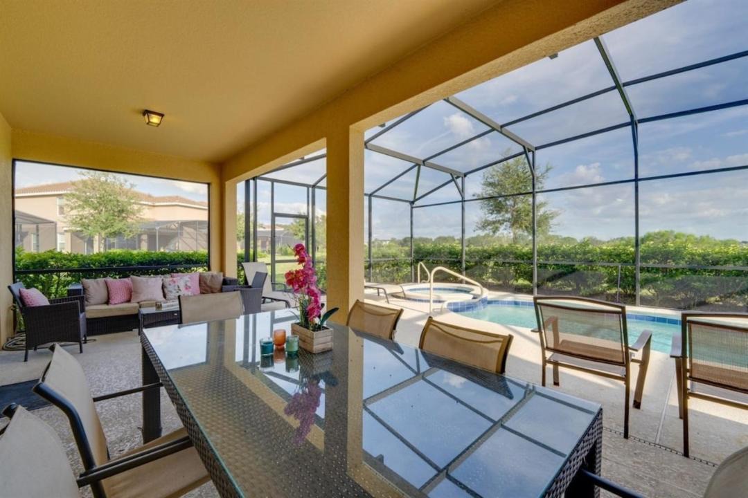Photo of Patio Balcony in Loughman