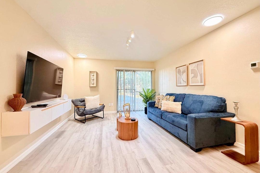 Photo of Livingroom in Gainesville