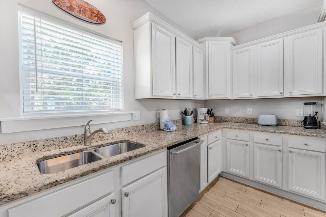 Photo of Kitchen in Ono Island
