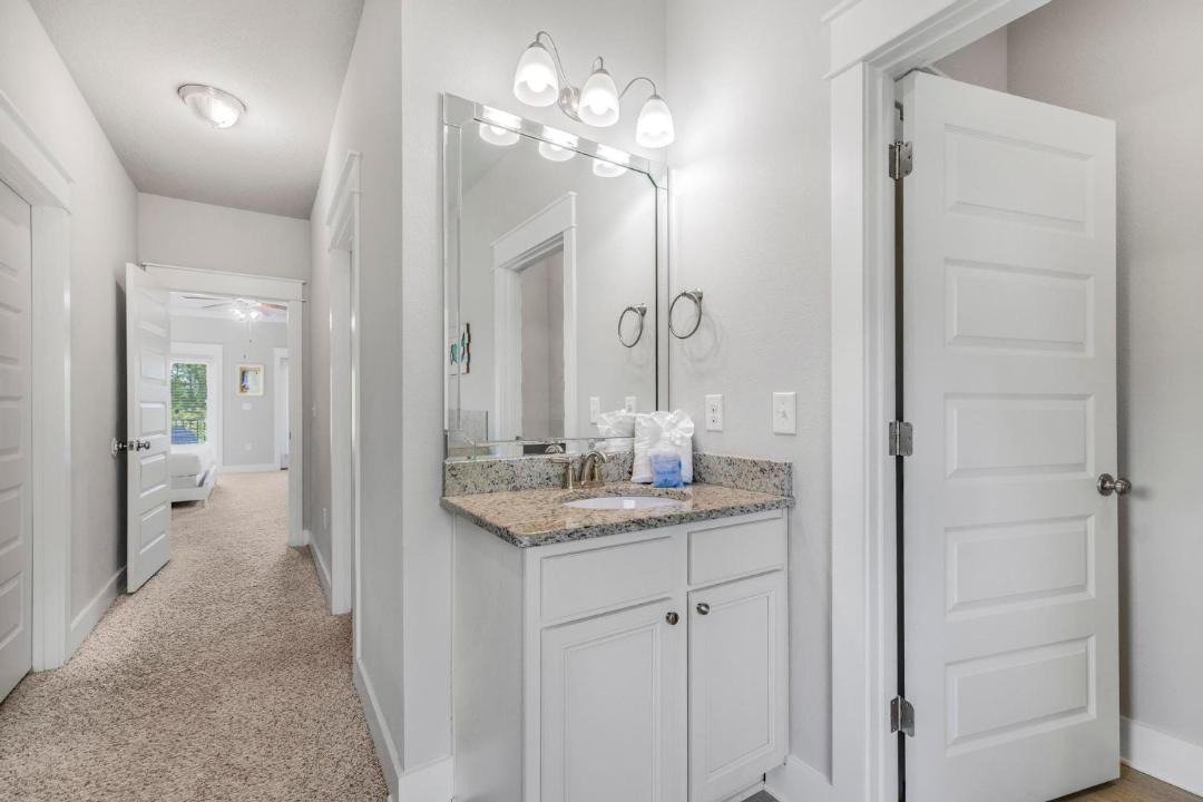 Photo of Bathroom in Ono Island