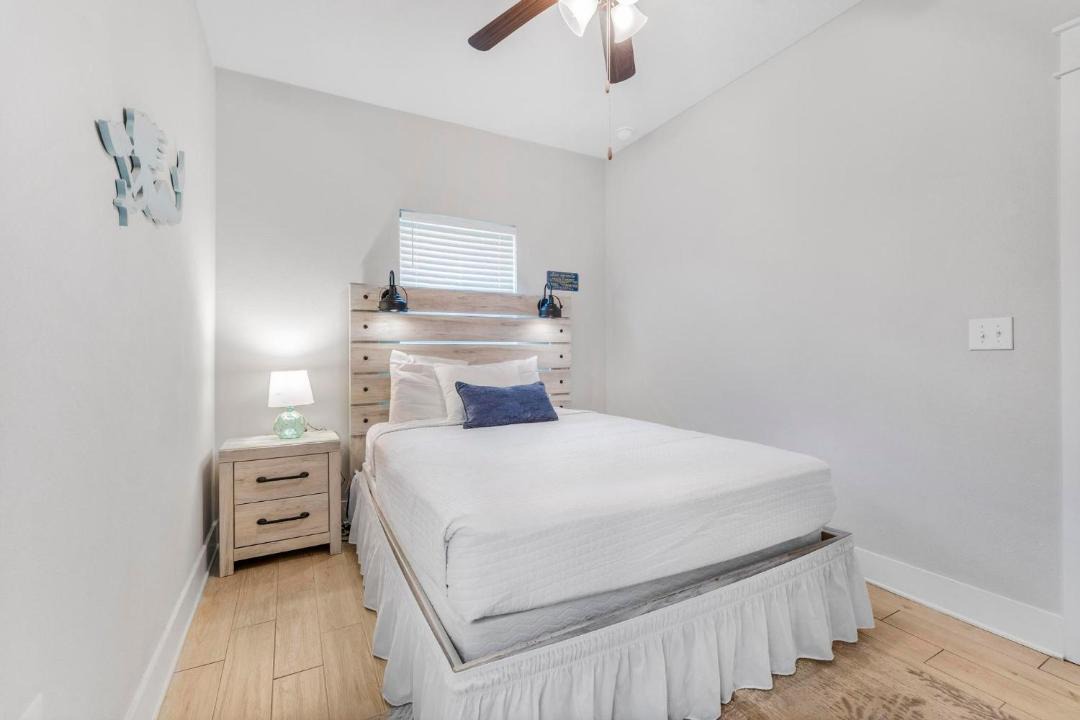 Photo of Bedroom in Ono Island