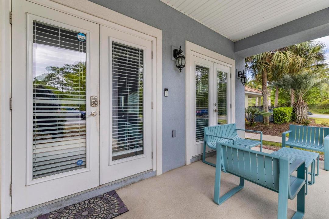 Photo of Patio Balcony in Ono Island