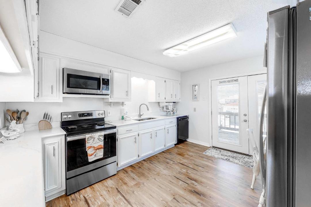 Photo of Kitchen in Royal Lagoons