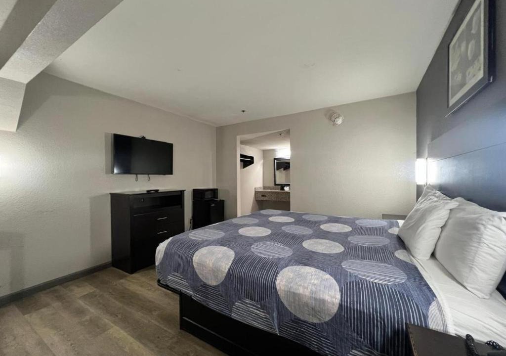 Photo of Bedroom in Griffin