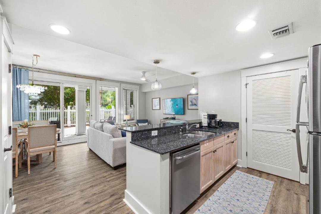 Photo of Kitchen in Baytowne Wharf