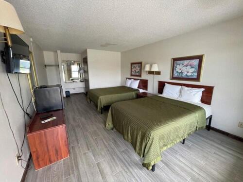 Photo of Bedroom in Lake City