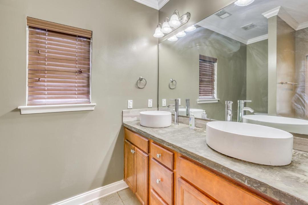 Photo of Bathroom in Fultondale