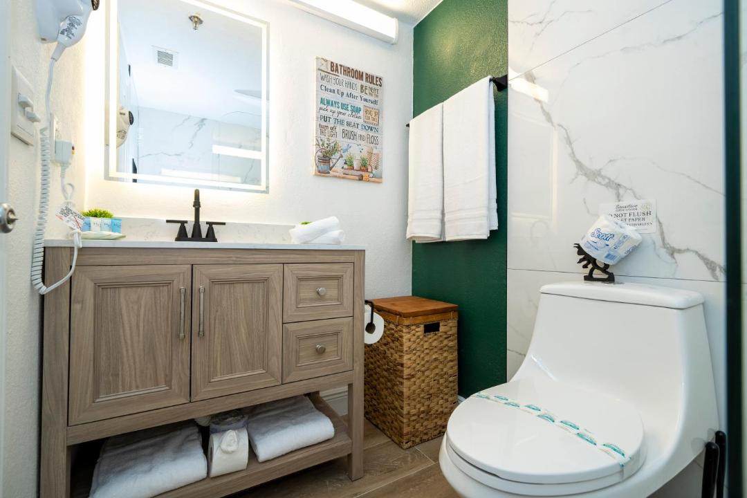 Photo of Bathroom in Florida Center