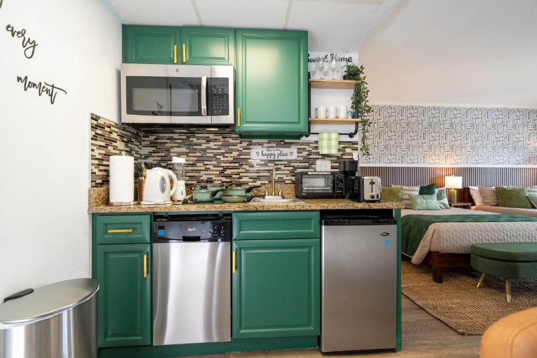 Photo of Kitchen in Florida Center