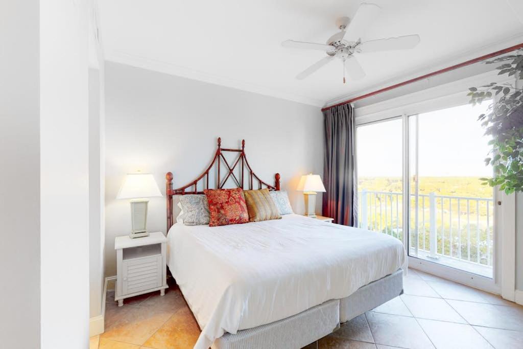 Photo of Bedroom in Baytowne Wharf