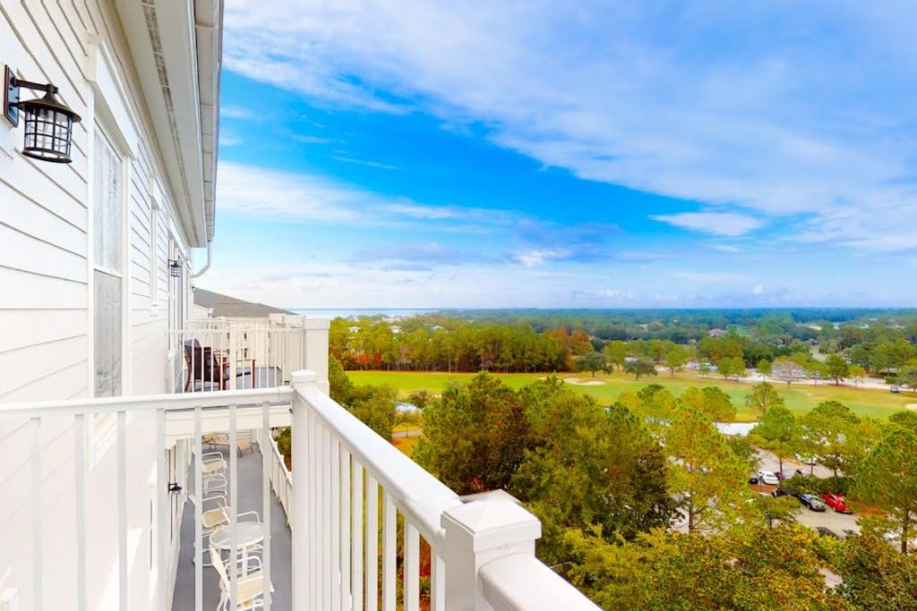 Photo of Patio Balcony in Baytowne Wharf