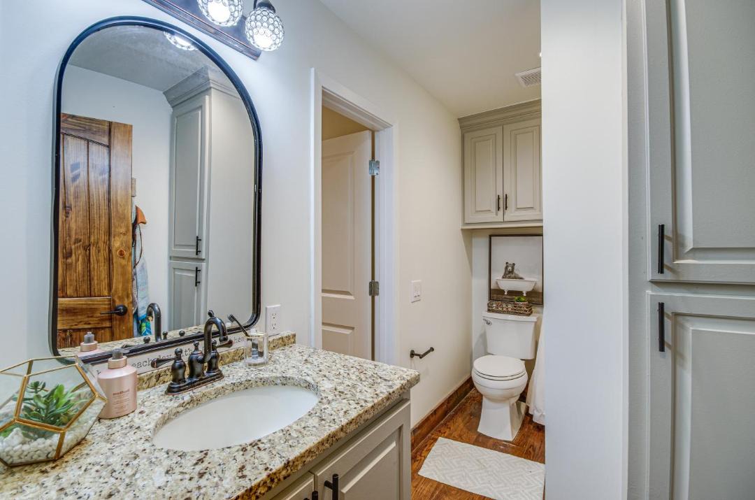 Photo of Bathroom in Tougaloo