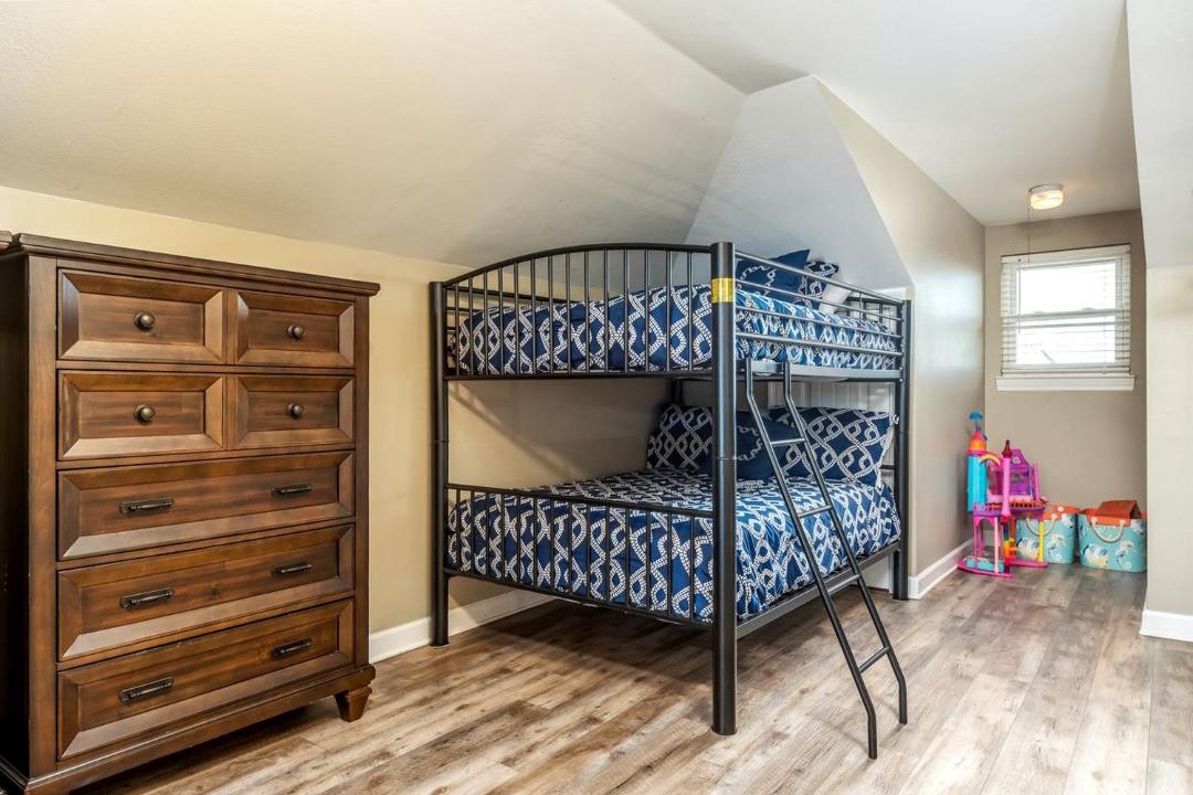 Photo of Bedroom in Silver Cay