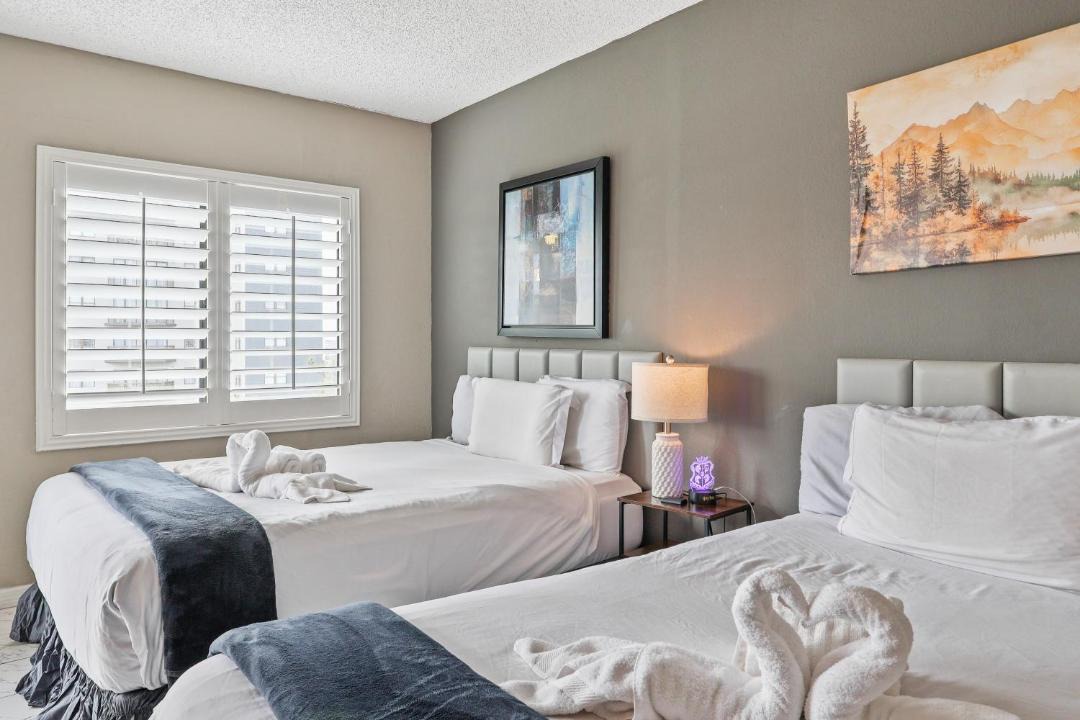 Photo of Bedroom in Florida Center