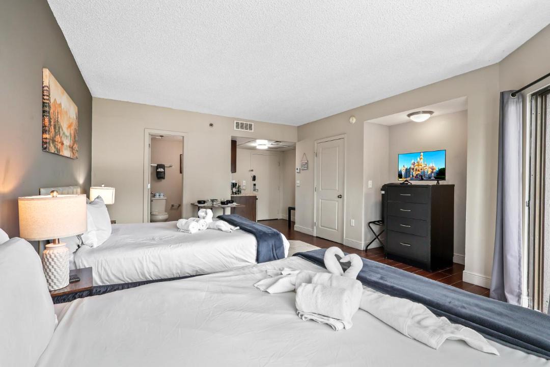 Photo of Bedroom in Florida Center