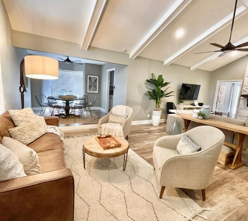 Photo of Livingroom in Daphne