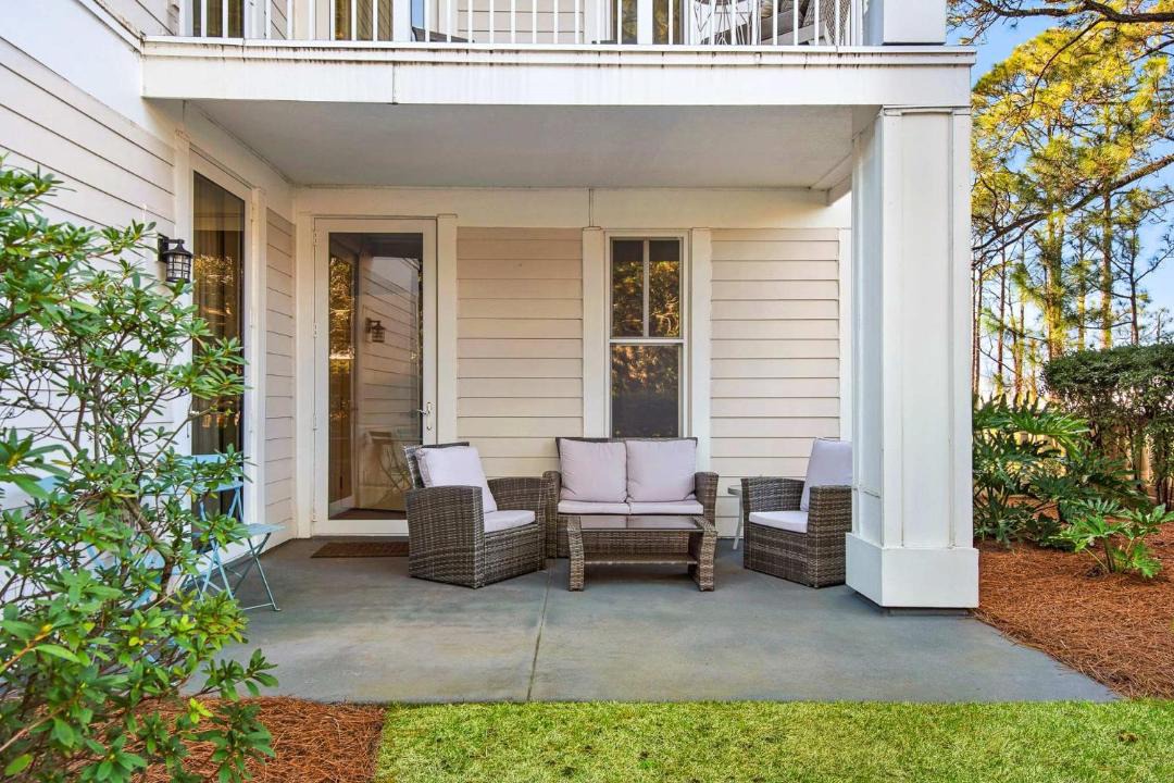 Photo of Patio Balcony in Baytowne Wharf