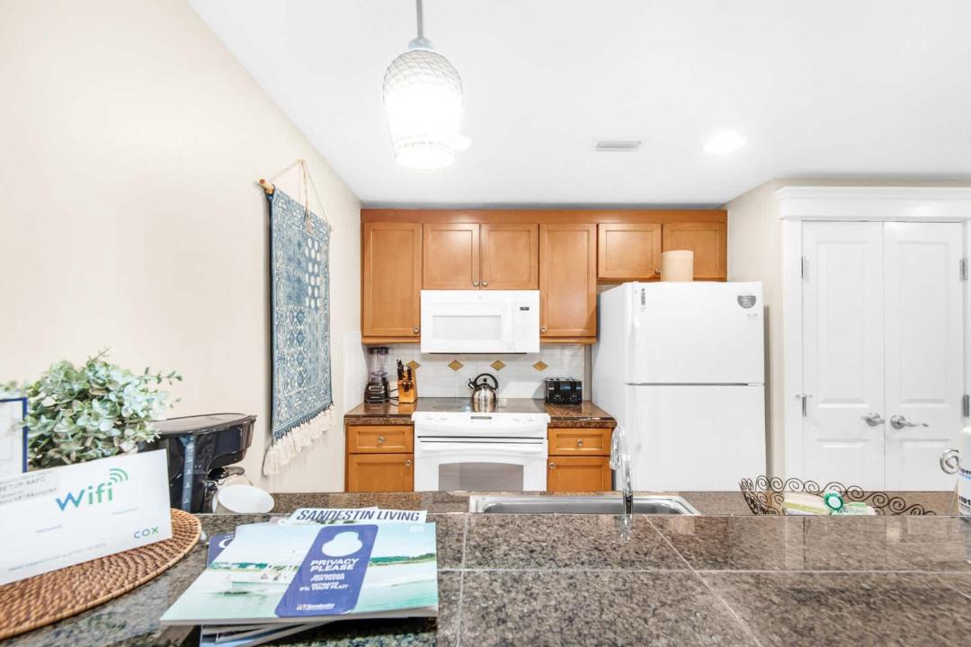 Photo of Kitchen in Baytowne Wharf