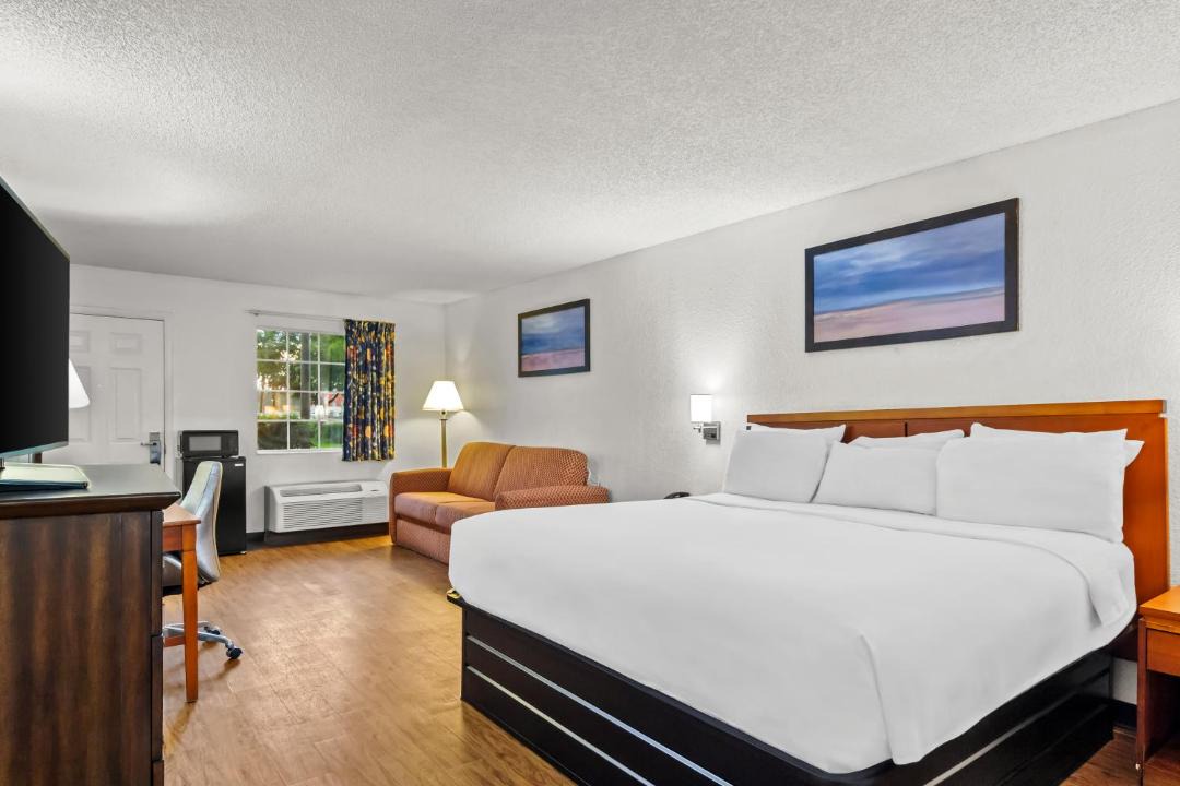 Photo of Bedroom in MacClenny