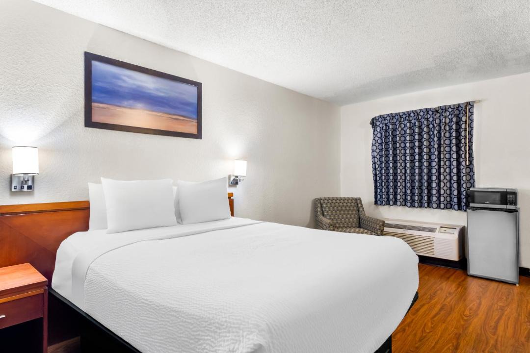 Photo of Bedroom in MacClenny