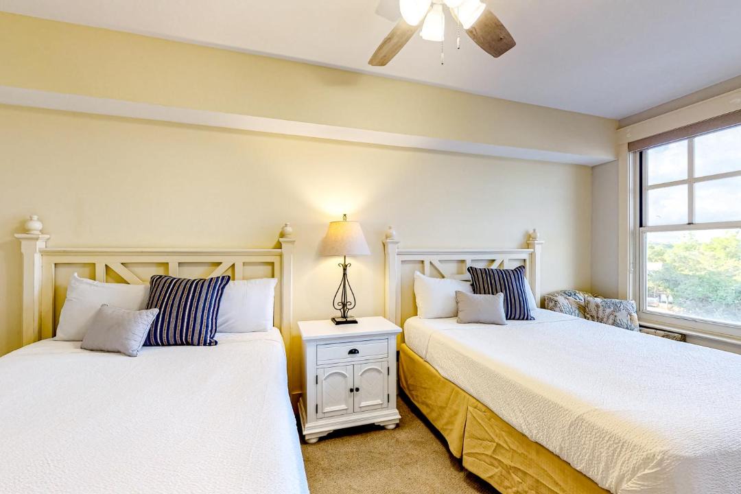 Photo of Bedroom in Baytowne Wharf