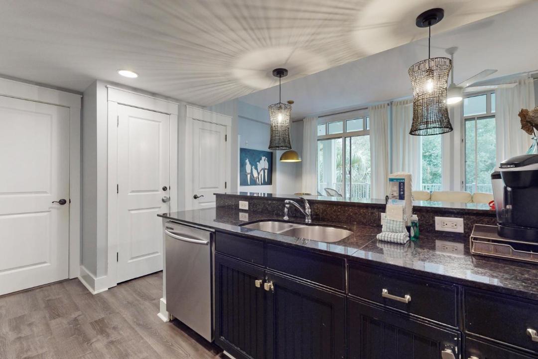 Photo of Kitchen in Baytowne Wharf
